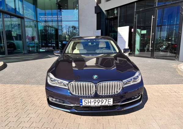 BMW Seria 7 cena 255000 przebieg: 73000, rok produkcji 2018 z Chorzów małe 172